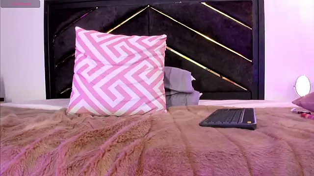 april_jones05 webcam