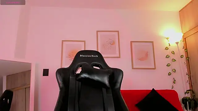 aleja_montiel__ webcam