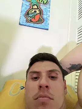 SweetHushviolet webcam