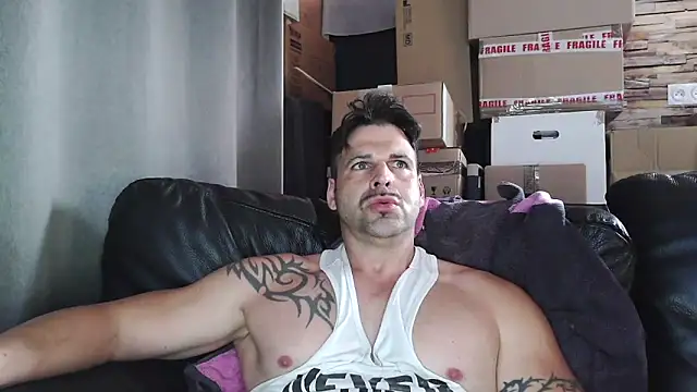 XxBigboybandxX webcam