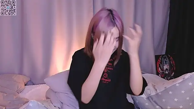 oohannii (Ask my age) - doggy + 10 spanks