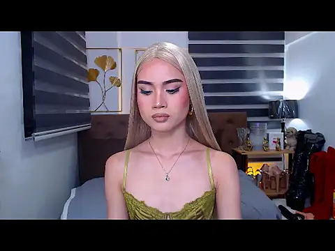 JuicyCockThea webcam