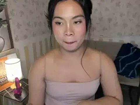 ErickaBigCock webcam