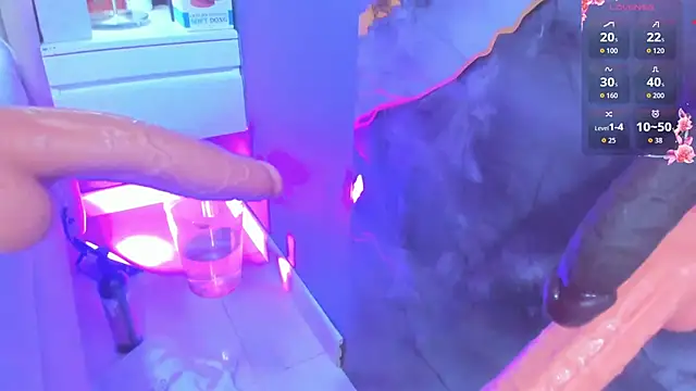 little_valentinaa webcam