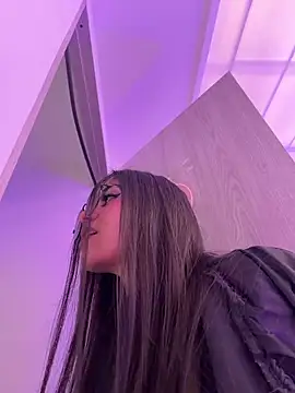 eimi_rosse18 - Eimi_rosse18's free webcam - UK Sex Cams