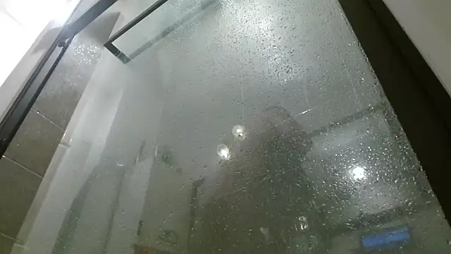 HazelSkyesChat webcam