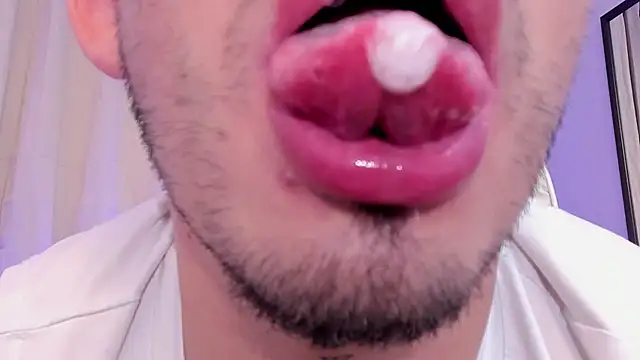 Tommas_Jhonson webcam