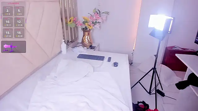 DomenicoRey's live cam