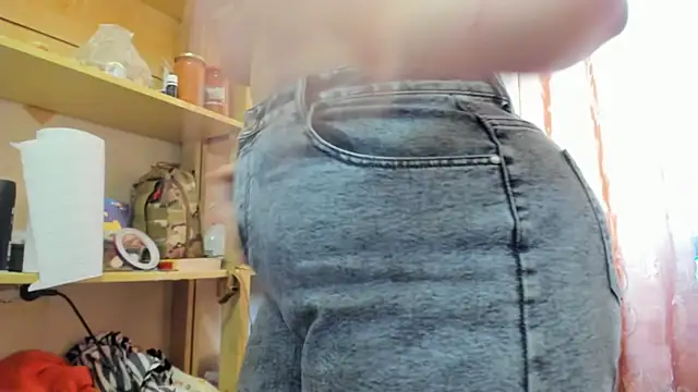 Seductive_She_Wolf webcam