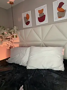 Sara__collins__ webcam