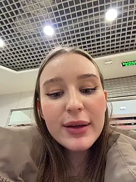 mary_sensory (F young) - Sucking a toy