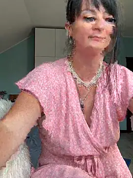 cherrycherry03 (F milf) - NAKED stay on the WINDOW