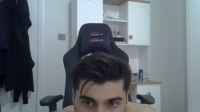 ciceroable (M young) - #asian #big-cocks #bisexuals #black-hair #cam2cam #dirty-talk #footjob #hd #humiliation #middle-priced-privates #muscular #precum #sexting #small-audience #striptease #studs #young