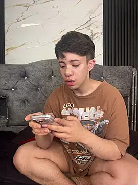 noah-ledom (M twink) - Spit nipples🤤🍒