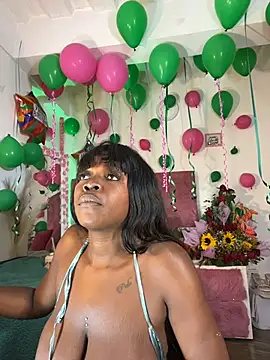 Webcam Model (karinacortes)  is live.Free join now!