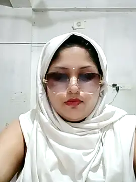 nusrat-n (F young) - Full nude