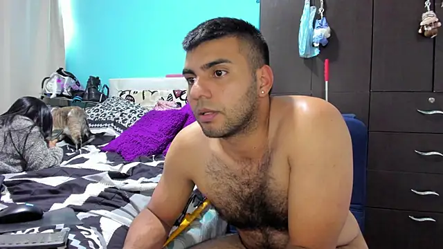 LazyandSniffer28 webcam