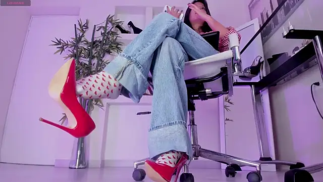 hannah_howeell__ webcam