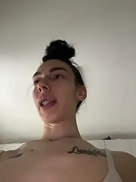 Celine_Roxelle webcam