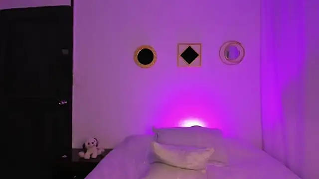 Azahara_Chary webcam