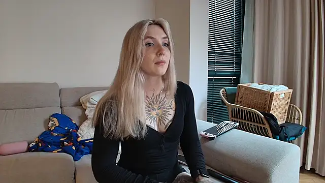 tattoobbgirl webcam