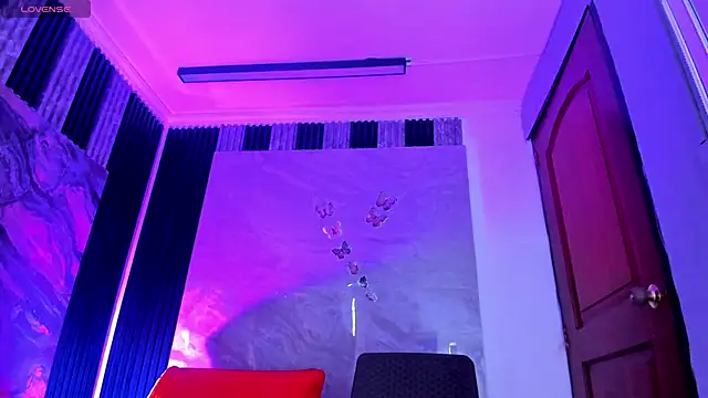 Agatha_Pleasure webcam