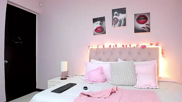 Miss_Cataleya__ webcam