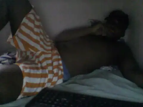 handsomeguy02 webcam