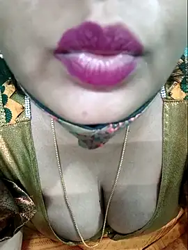 Ramya-hot-gueen webcam