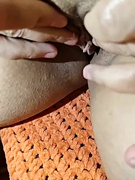 MadaamJizz_DickLewd webcam