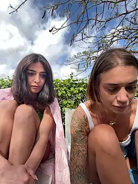 italianpassion (G young) - Topless 5 min at the pool🤭