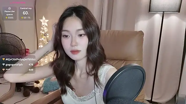 美女Elio-0403在线直播