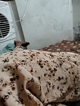 Webcam Model (aunty_sumy)  is live.Free join now!