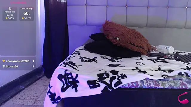 charlotte_brawn webcam