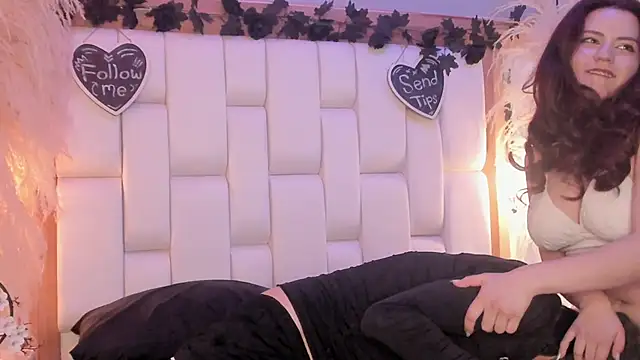 Daphne_And_Roger's room