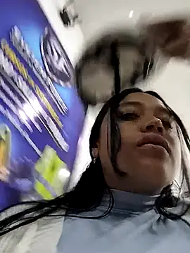 _Mia-Safety_Inspector webcam