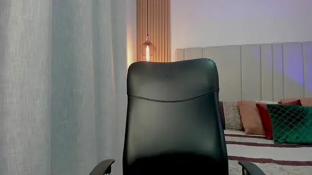 Victoria_Rosee webcam