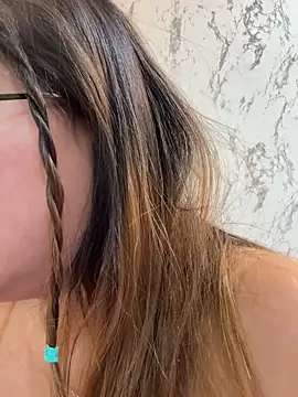 ponthip (Ask my age) - Show my pussy