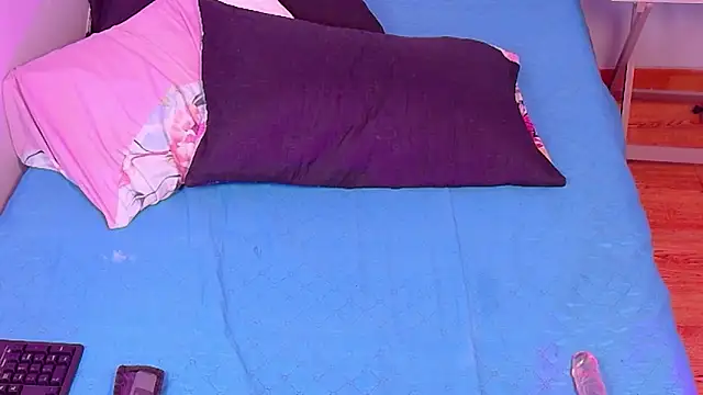 drooling4daddy - Drooling4daddy's free webcam - UK Sex Cams