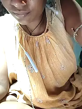 Webcam Model (Sweet-runi) is live