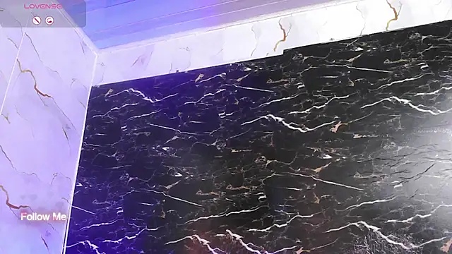 crislingery_dolli webcam