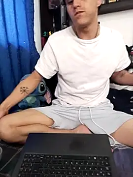 AoA-BoyStudent webcam