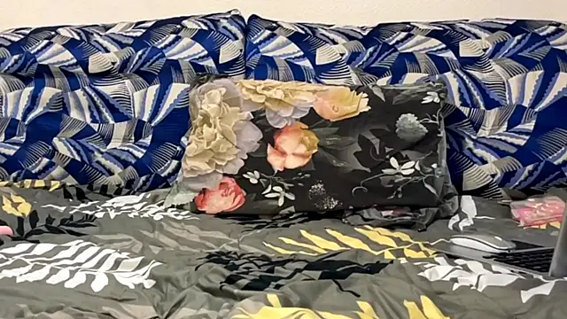 RenataBrought webcam