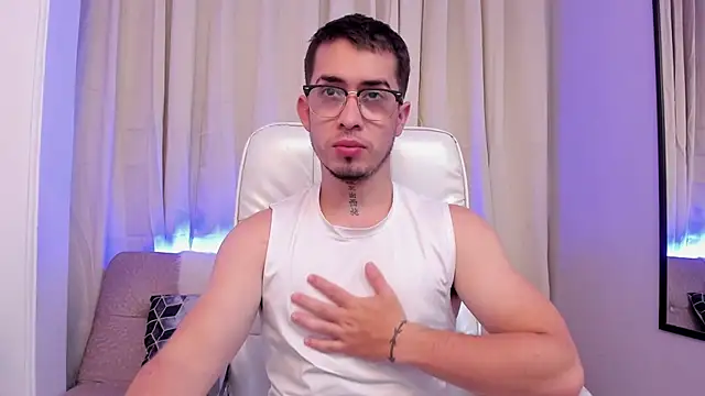 Tommas_Jhonson webcam