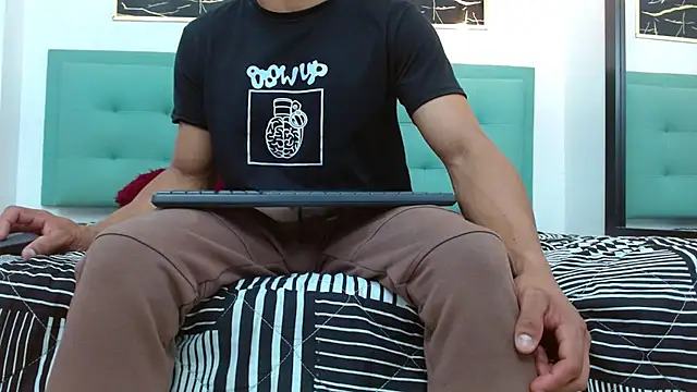 jeanpaul47 - Jeanpaul47's free webcam - UK Sex Cams