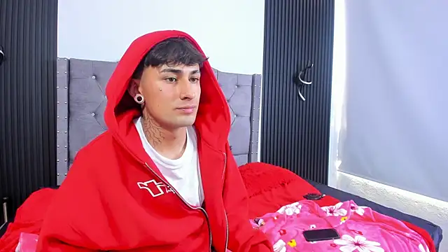 Kenji_n_Rousse webcam