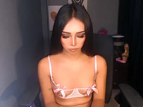 xUrGoddess_islaCumsAlotx webcam