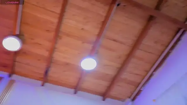 ashley__foxx_ - Ashley__foxx_'s free webcam - UK Sex Cams