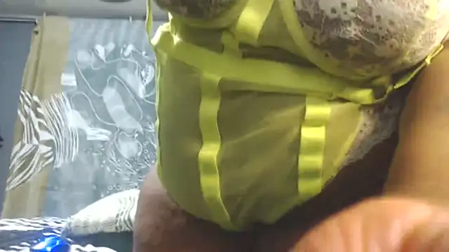 SEXYHUGEASS21 webcam