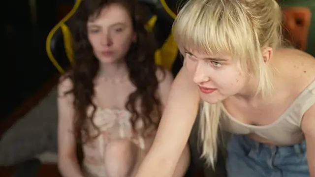 Ava_kiss054 live sex cam